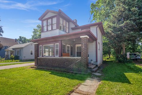 Photo of 428 E Wilson Street, Batavia, IL 60510 (MLS # 12402549) Photo of 428 E Wilson Street, Batavia, IL 60510 (MLS # 12402549)