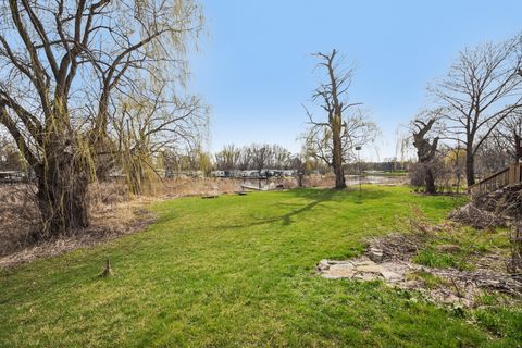 Tiny photo for 27884 W Riverside Drive, Antioch, IL 60002 (MLS # 12605869)