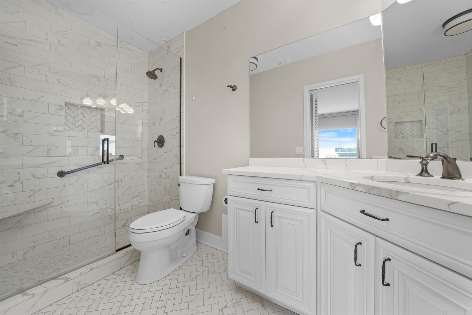 3200 N LAKE SHORE Drive 1904