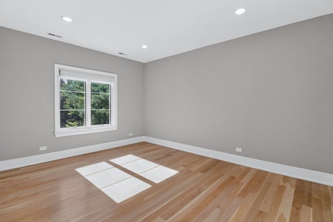 Tiny photo for 115 W 59th Street, Hinsdale, IL 60521 (MLS # 12753315)