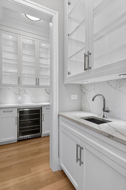 Tiny photo for 115 W 59th Street, Hinsdale, IL 60521 (MLS # 12753315)