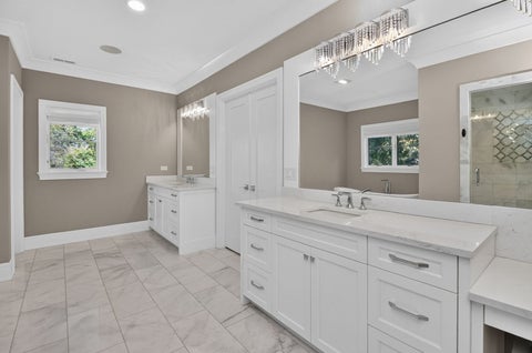 Tiny photo for 115 W 59th Street, Hinsdale, IL 60521 (MLS # 12753315)