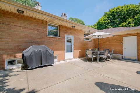 Tiny photo for 216 S Madison Street, Hinsdale, IL 60521 (MLS # 12494231)