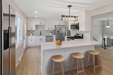 Tiny photo for 16531 76th Avenue, Tinley Park, IL 60477 (MLS # 12562281)