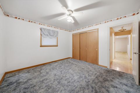 Tiny photo for 5425 W 83rd Place, Burbank, IL 60459 (MLS # 12679374)