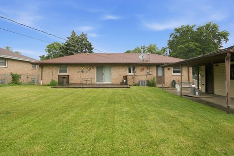 Tiny photo for 5425 W 83rd Place, Burbank, IL 60459 (MLS # 12679374)