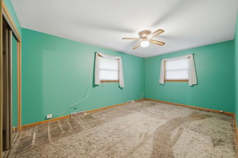 Tiny photo for 5425 W 83rd Place, Burbank, IL 60459 (MLS # 12679374)
