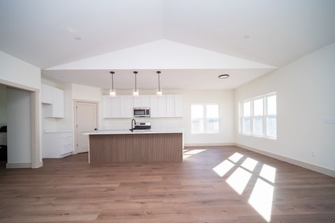 Tiny photo for 550 Cross Plains Road, Rockford, IL 61107 (MLS # 12561986)