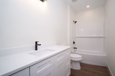 Tiny photo for 550 Cross Plains Road, Rockford, IL 61107 (MLS # 12561986)