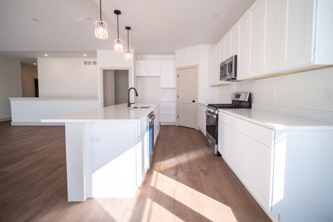 Tiny photo for 550 Cross Plains Road, Rockford, IL 61107 (MLS # 12561986)