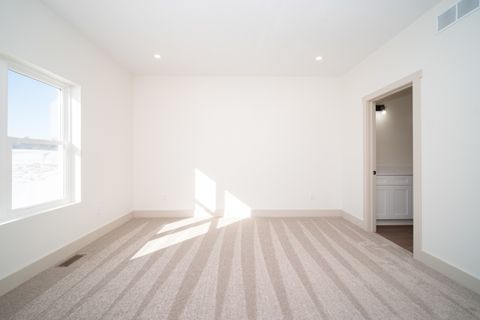 Tiny photo for 550 Cross Plains Road, Rockford, IL 61107 (MLS # 12561986)