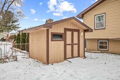 Tiny photo for 720 Ash Street, Algonquin, IL 60102 (MLS # 12539005)