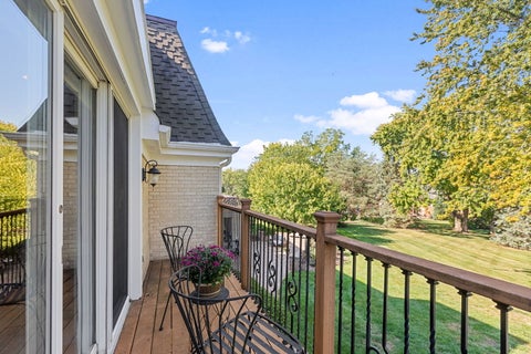 Tiny photo for 2 Gregory Lane, South Barrington, IL 60010 (MLS # 12783460)