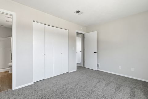 Tiny photo for 5102 25th Ave Court #201, Moline, IL 61265 (MLS # 12632394)