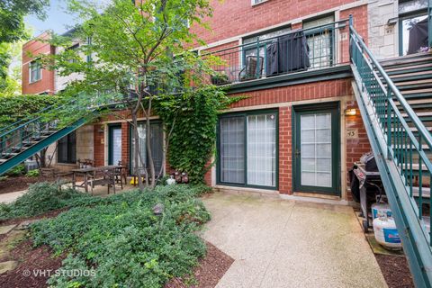 1812 S DEARBORN Street 43 Chicago IL 60616