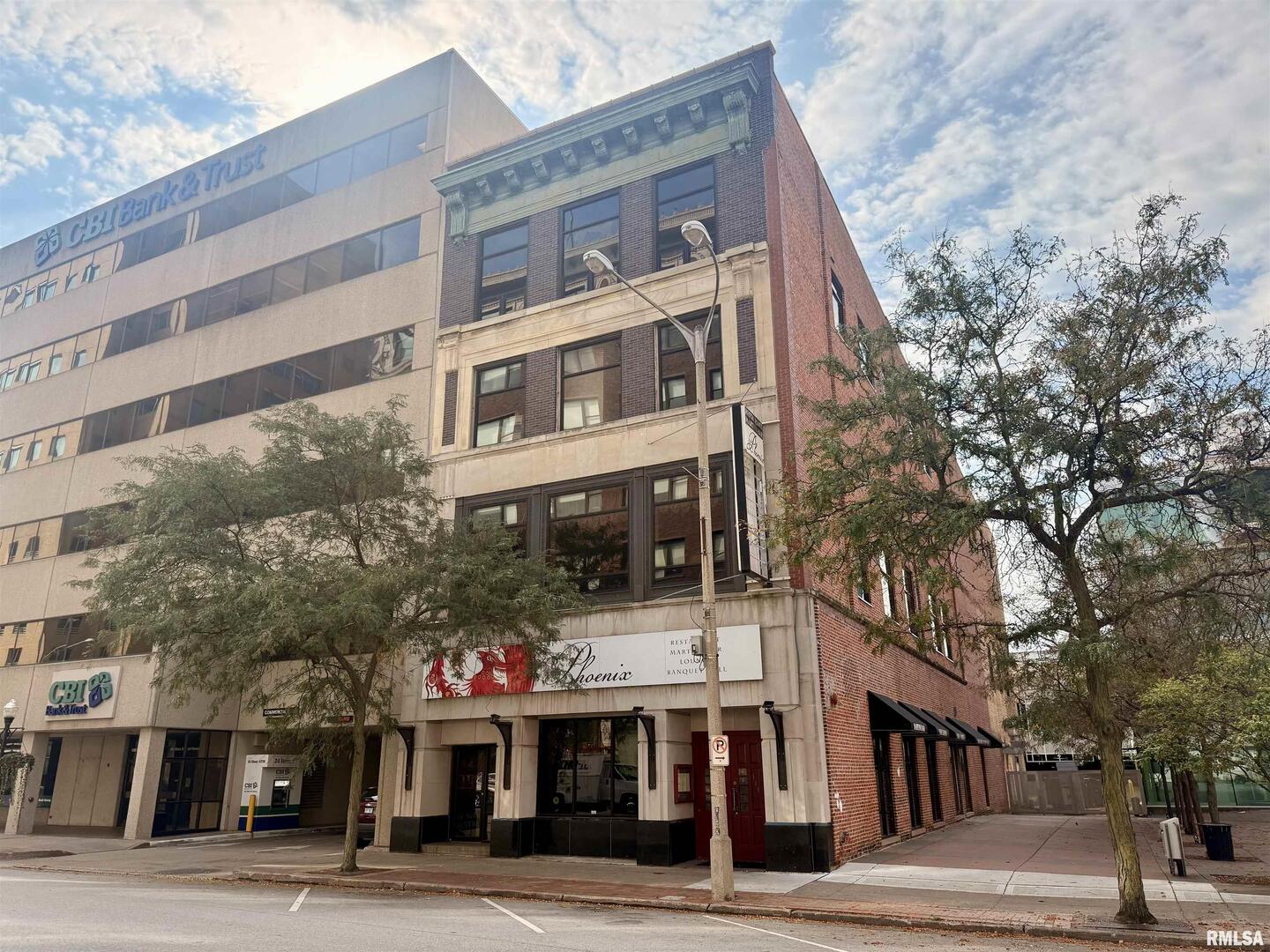 111 W 2ND Street