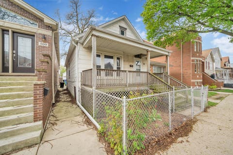 Tiny photo for 511 W 45th Street, Chicago, IL 60609 (MLS # 12714484)