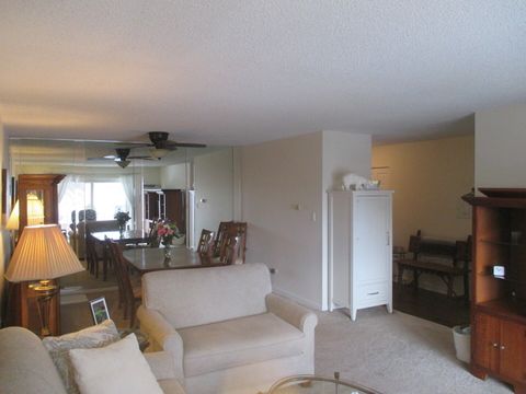 Tiny photo for 1321 S Finley Road #211, Lombard, IL 60148 (MLS # 12552679)