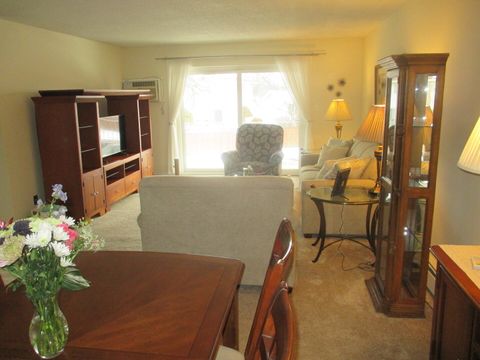 Tiny photo for 1321 S Finley Road #211, Lombard, IL 60148 (MLS # 12552679)