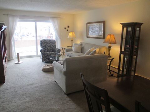 Tiny photo for 1321 S Finley Road #211, Lombard, IL 60148 (MLS # 12552679)