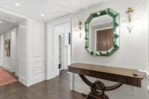 Tiny photo for 159 E WALTON Place #5B, Chicago, IL 60611 (MLS # 12621140)