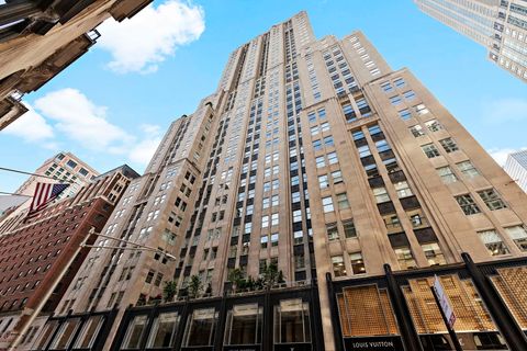 Photo of 159 E WALTON Place #5B, Chicago, IL 60611 (MLS # 12621140)