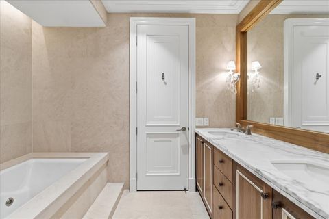 Tiny photo for 159 E WALTON Place #5B, Chicago, IL 60611 (MLS # 12621140)
