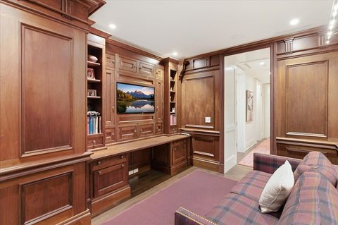 Tiny photo for 159 E WALTON Place #5B, Chicago, IL 60611 (MLS # 12621140)