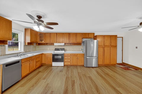 Tiny photo for 724 Union Avenue, Romeoville, IL 60446 (MLS # 12709441)