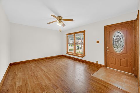 Tiny photo for 724 Union Avenue, Romeoville, IL 60446 (MLS # 12709441)