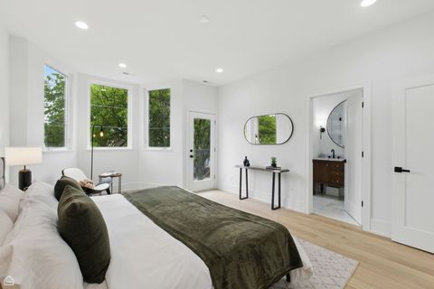 Tiny photo for 3572 W Medill Avenue, Chicago, IL 60647 (MLS # 12453442)