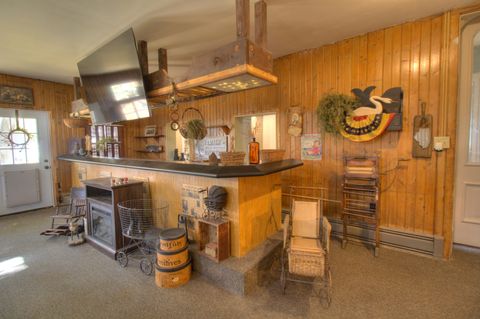 Tiny photo for 402 W Lincolnway Road, Morrison, IL 61270 (MLS # 12019665)