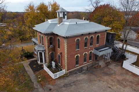 Tiny photo for 402 W Lincolnway Road, Morrison, IL 61270 (MLS # 12019665)