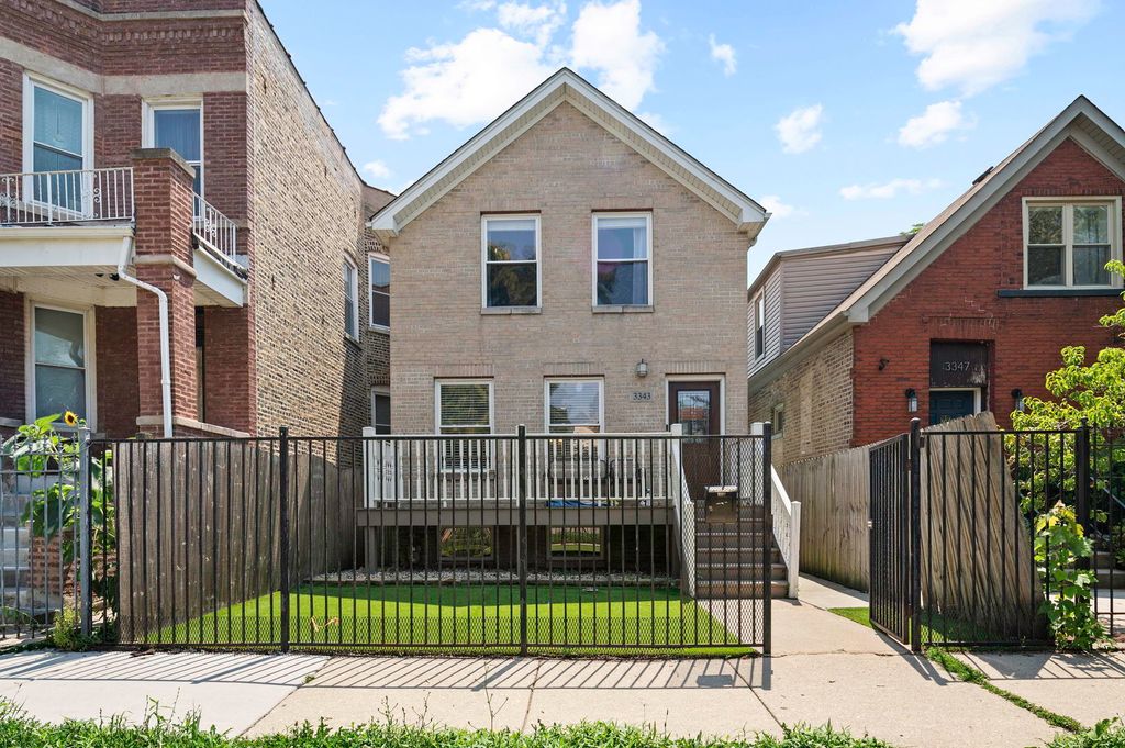Photo for 3343 W POTOMAC Avenue, Chicago, IL 60651 (MLS # 12492623)