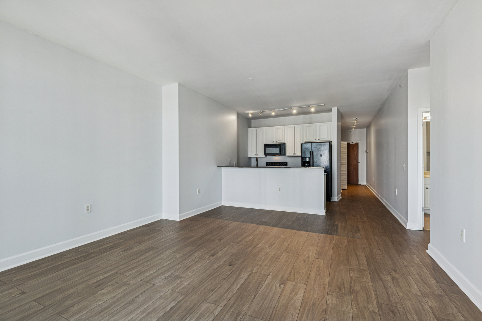 1235 S Prairie Avenue 2506