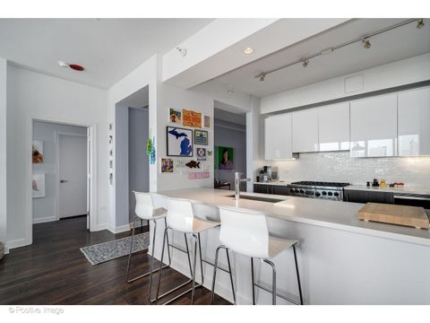 Tiny photo for 1201 S Prairie Avenue #3702, Chicago, IL 60605 (MLS # 12613654)