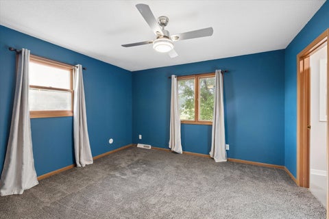 Tiny photo for 2423 E 32nd Street, Davenport, IA 52807 (MLS # 12749809)