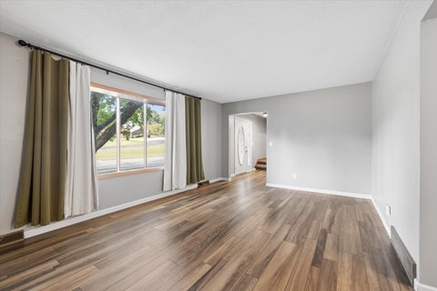 Tiny photo for 2423 E 32nd Street, Davenport, IA 52807 (MLS # 12749809)