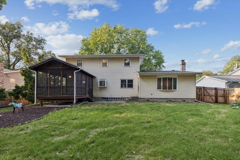 Tiny photo for 2423 E 32nd Street, Davenport, IA 52807 (MLS # 12749809)