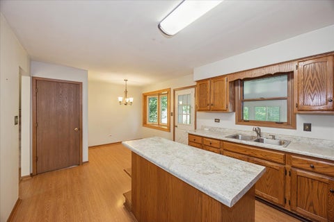 Tiny photo for 1006 Longford Drive, Westmont, IL 60559 (MLS # 12771619)