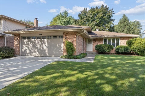 Photo of 1006 Longford Drive, Westmont, IL 60559 (MLS # 12771619)