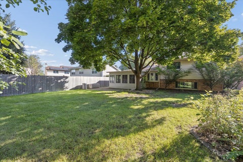 Tiny photo for 1006 Longford Drive, Westmont, IL 60559 (MLS # 12771619)