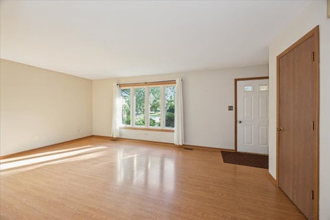 Tiny photo for 1006 Longford Drive, Westmont, IL 60559 (MLS # 12771619)