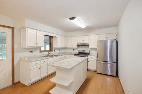 Tiny photo for 1006 Longford Drive, Westmont, IL 60559 (MLS # 12771619)