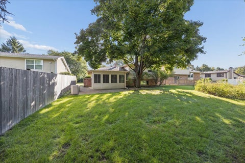 Tiny photo for 1006 Longford Drive, Westmont, IL 60559 (MLS # 12771619)