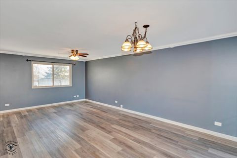 Tiny photo for 5251 W 157TH Street #6, Oak Forest, IL 60452 (MLS # 12553345)