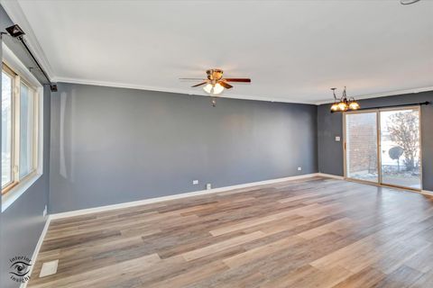 Tiny photo for 5251 W 157TH Street #6, Oak Forest, IL 60452 (MLS # 12553345)