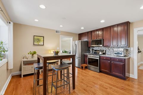 Tiny photo for 9632 Massasoit Avenue, Oak Lawn, IL 60453 (MLS # 12634564)