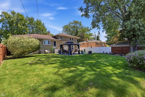 Tiny photo for 9632 Massasoit Avenue, Oak Lawn, IL 60453 (MLS # 12634564)