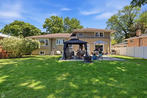 Tiny photo for 9632 Massasoit Avenue, Oak Lawn, IL 60453 (MLS # 12634564)